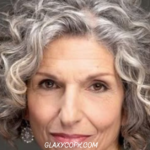 trendy-wavy-hairstyles-for-women-over-50