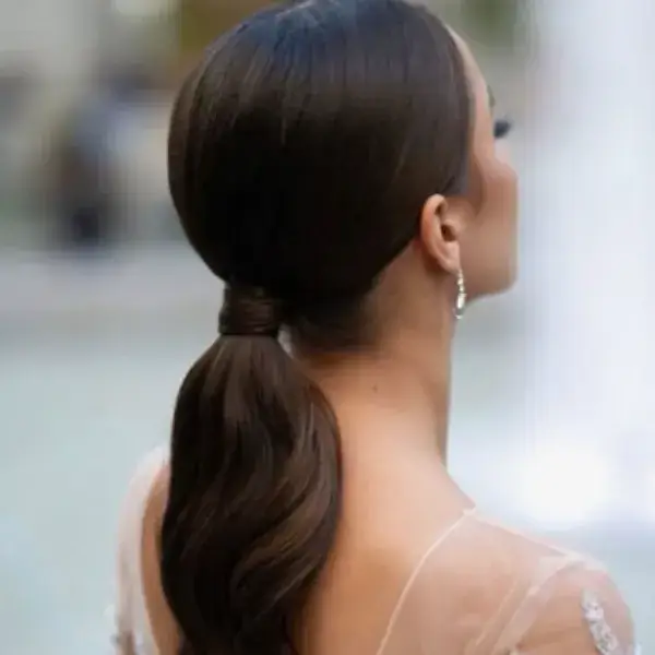 slicked-back-ponytail