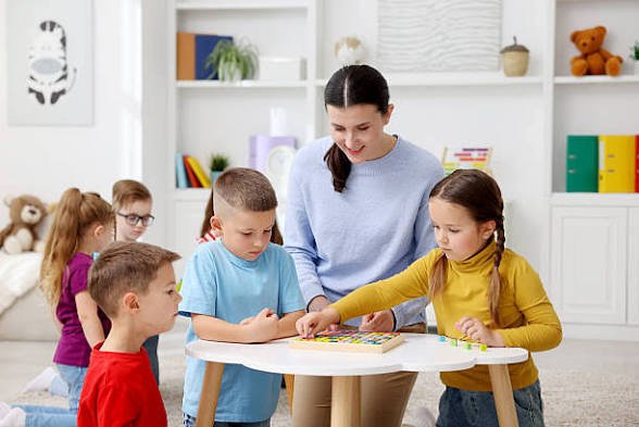 Montessori Preschool Near Me: Choosing an Environment That Encourages Independence
